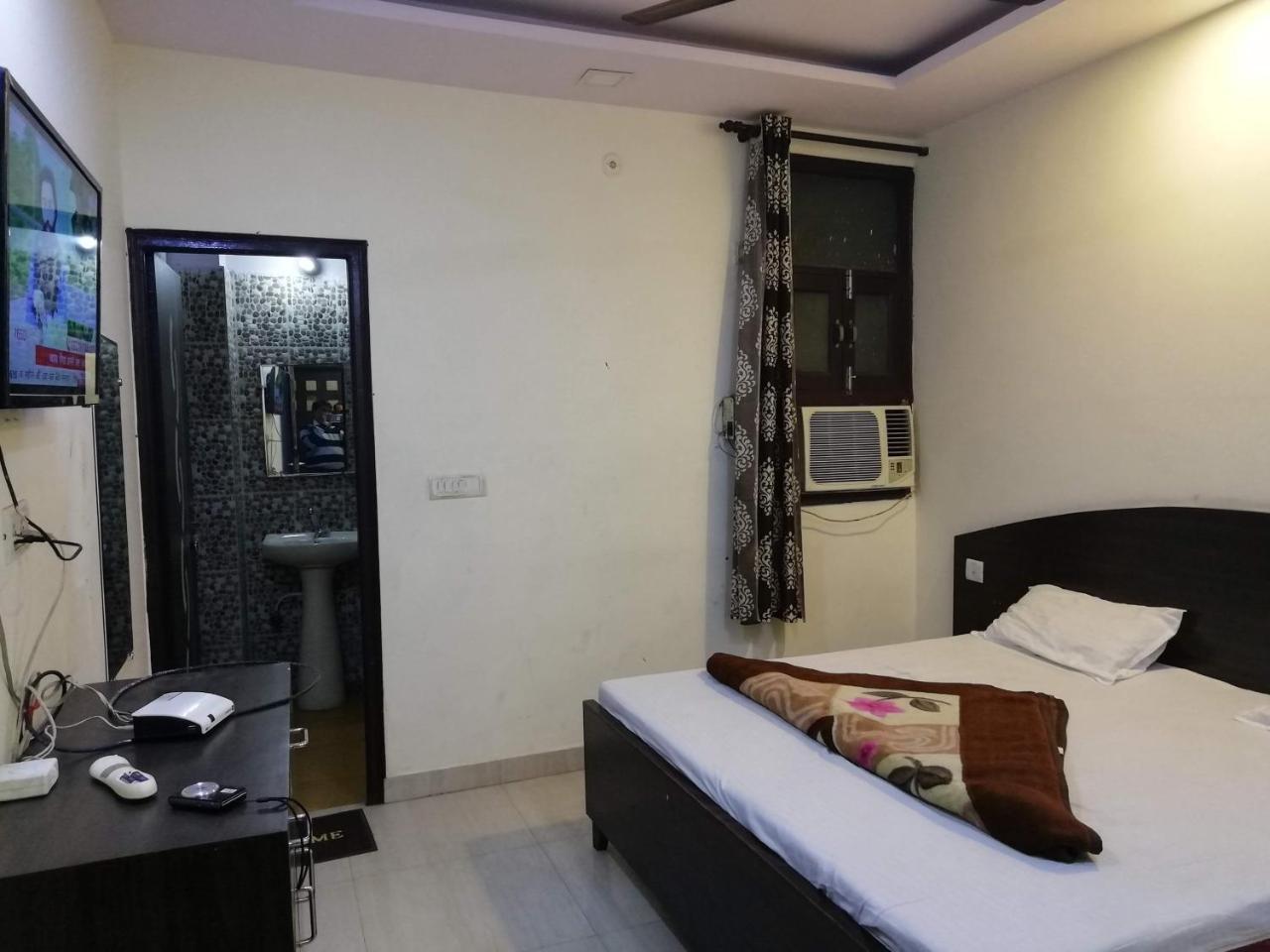 Silver Residency Hotel Nova Deli Exterior foto