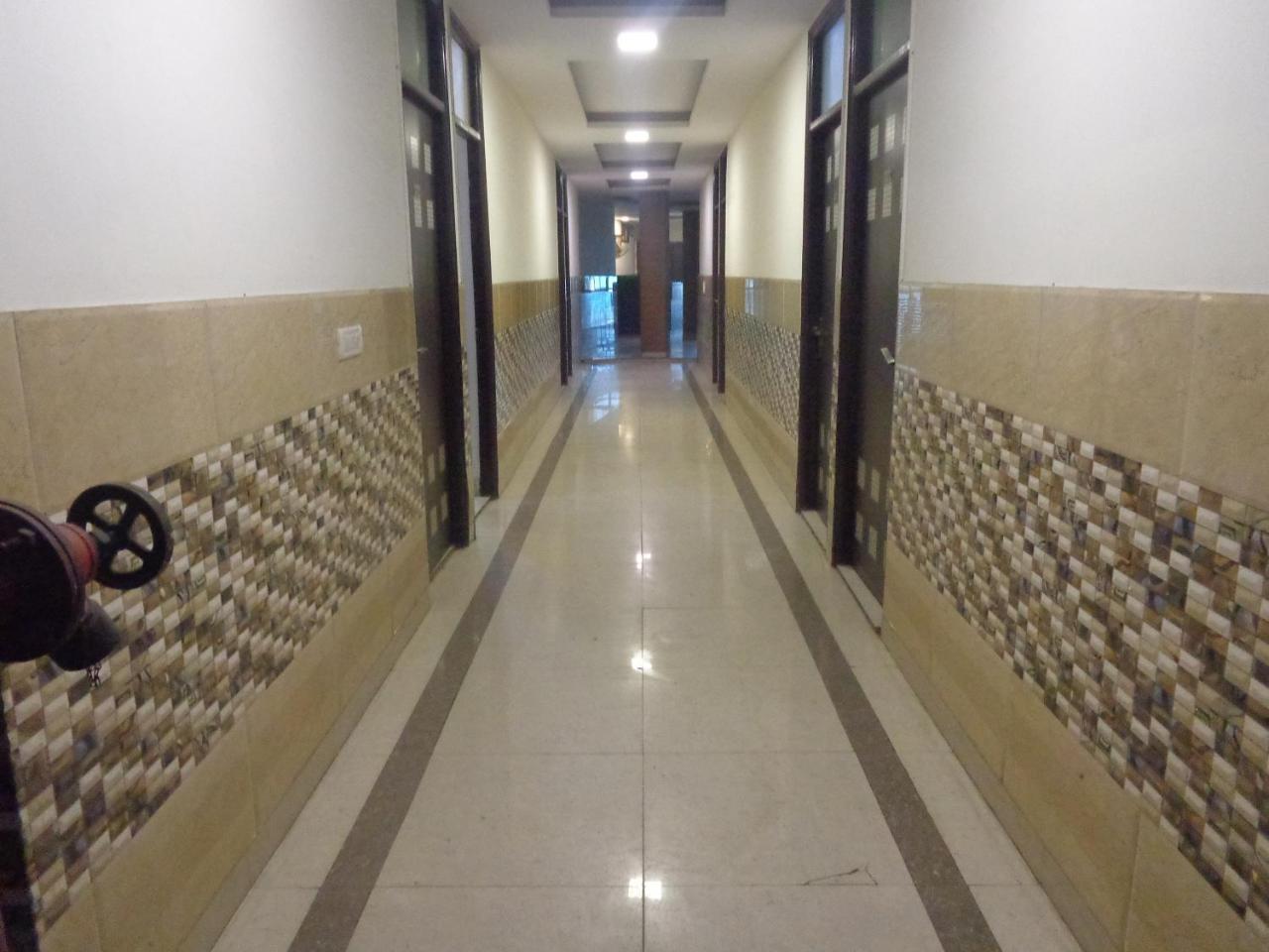 Silver Residency Hotel Nova Deli Exterior foto